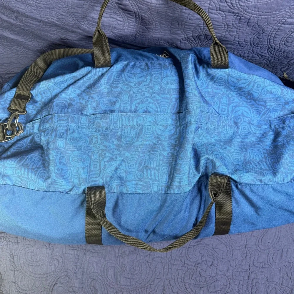 Vintage REI XXL Blue Tribal Print Duffel Bag Travel Camp Gym Shoulder Strap